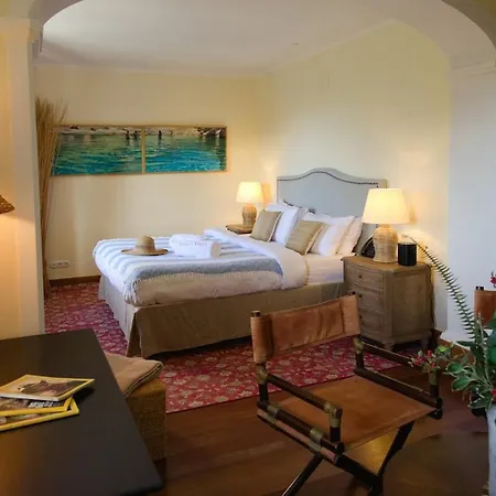 Tranquil Villa, Heated Pool In Country Estate Appartamento
